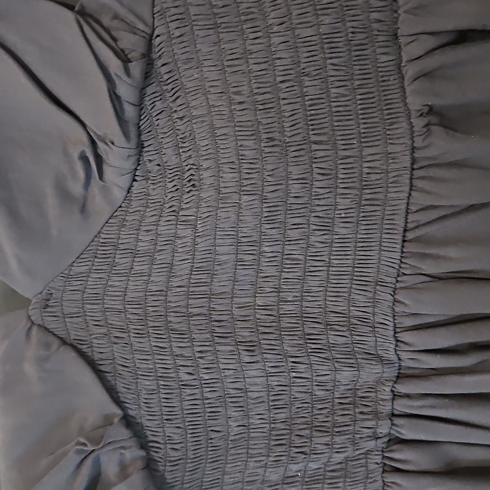 Dress - Picture 8 of 8